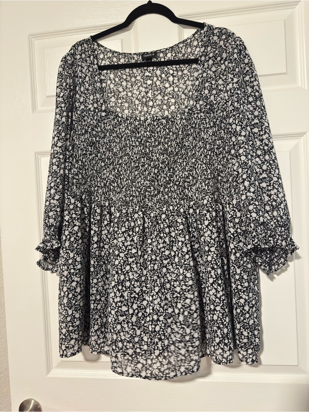 Torrid Black & White Floral Smocked Peasant Top